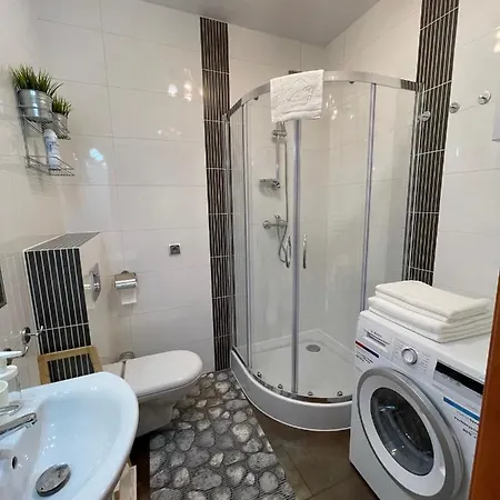 Zakohome- Droga Do Daniela Apartman